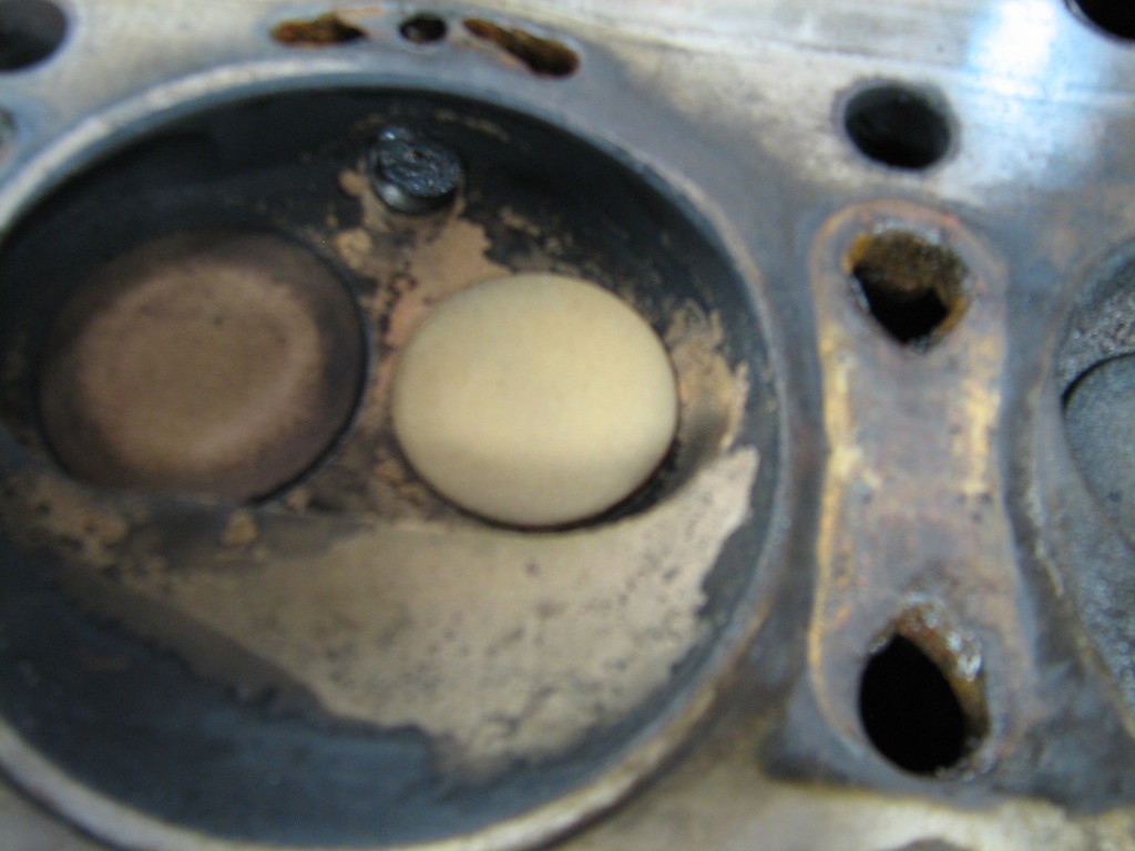 Note the position (in the cylinder head) of the valves on this cylinder relative to the next picture.